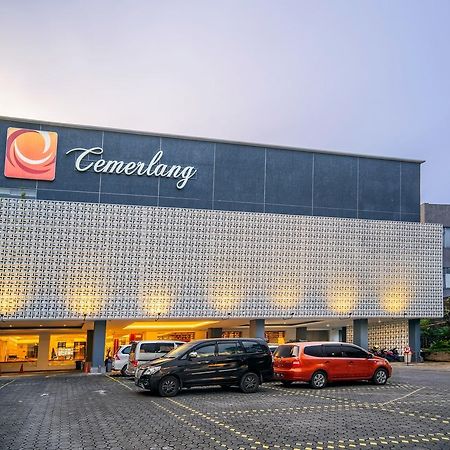 Hotel Cemerlang Bandung Exteriör bild