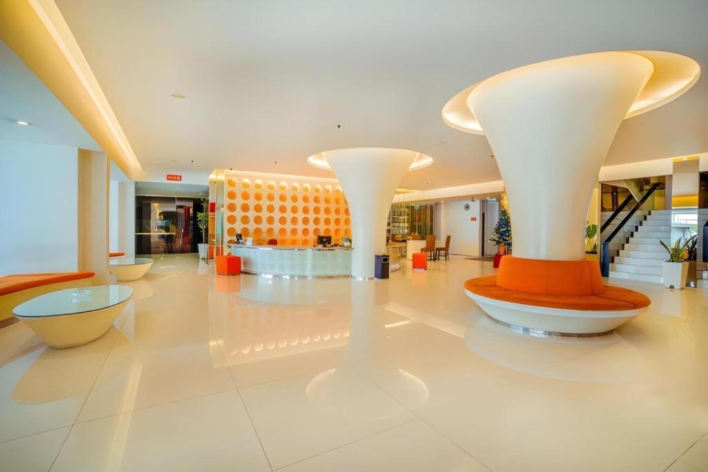 Hotel Cemerlang Bandung Exteriör bild