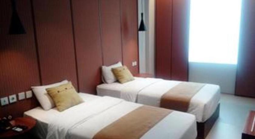 Hotel Cemerlang Bandung Exteriör bild