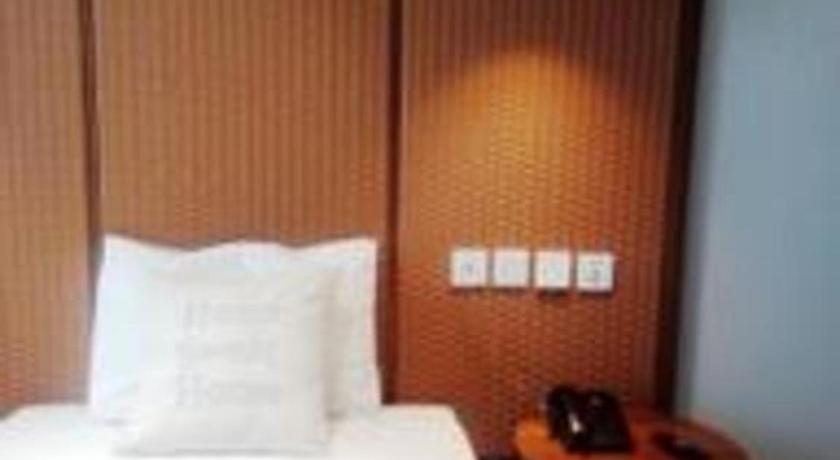 Hotel Cemerlang Bandung Exteriör bild